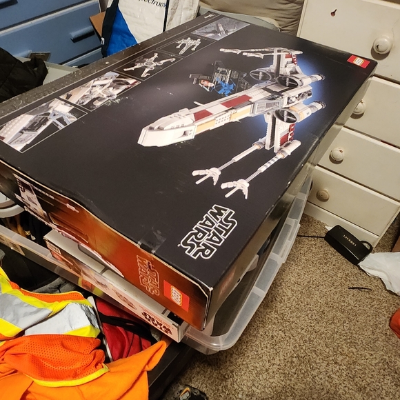 Lego Star Wars X-Wing Fighter #75355. 1953 pieces NIB - Picture 10 of 11